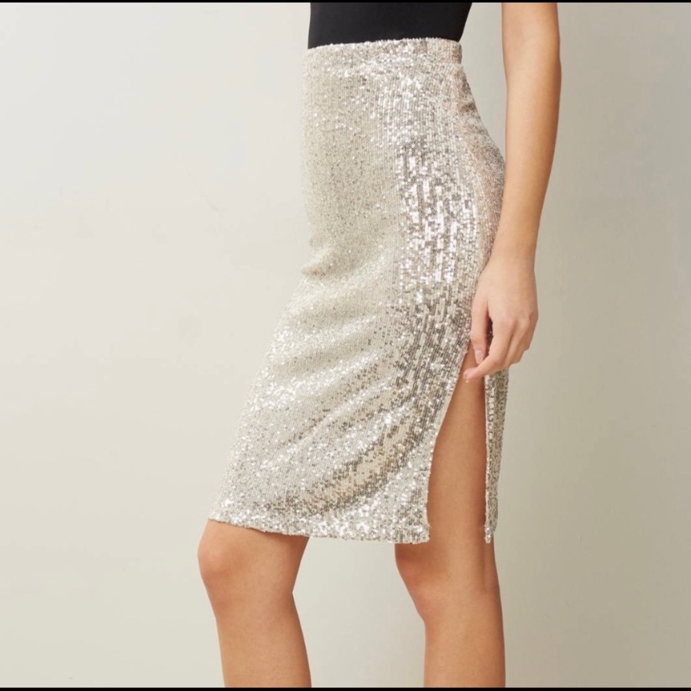BB Dakota Spark This Joy sequined skirt